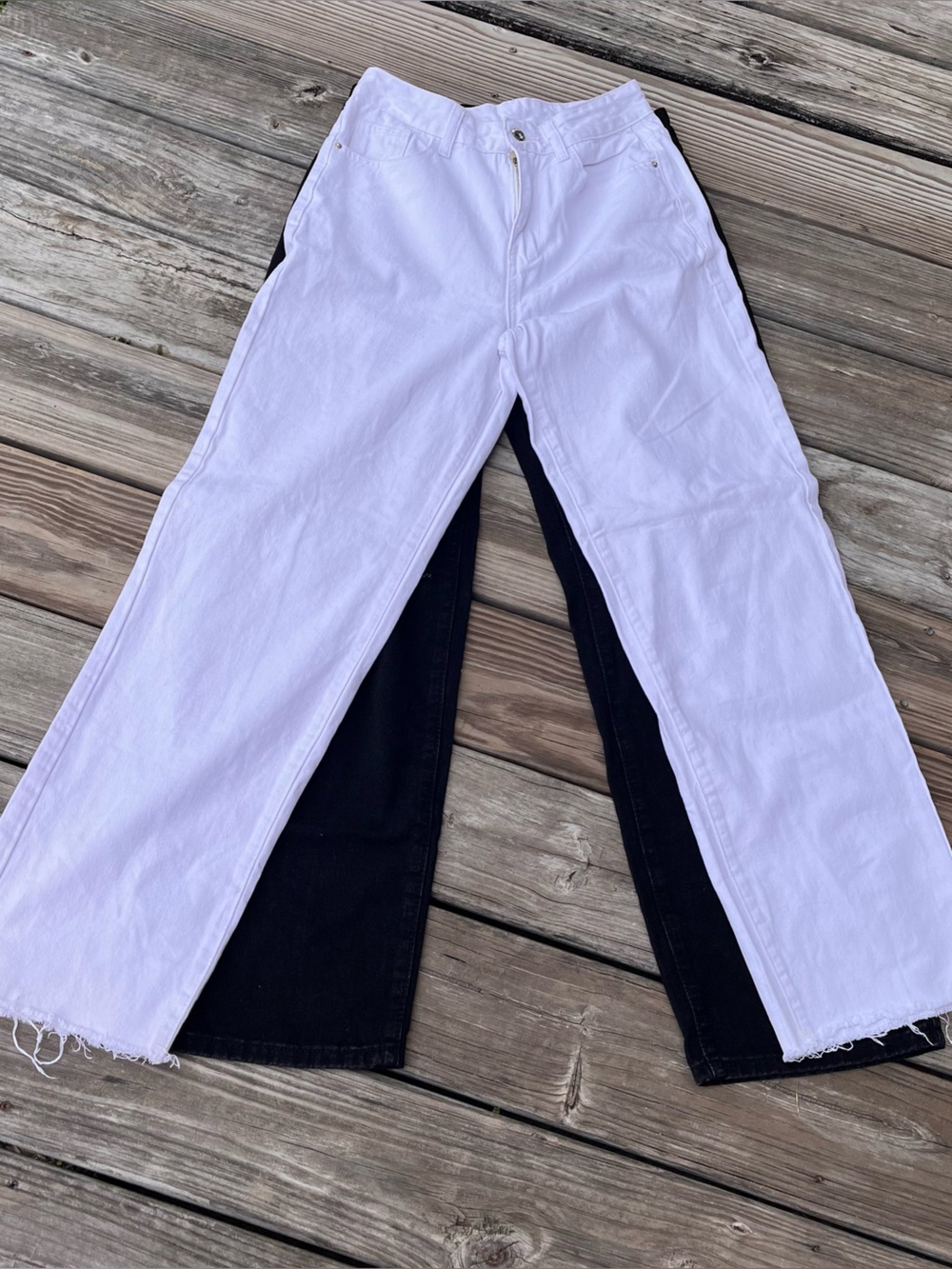 Y2K Wide Leg Jeans Bundle Women’s Size 6 Black Distressed & White Raw Hem Grunge